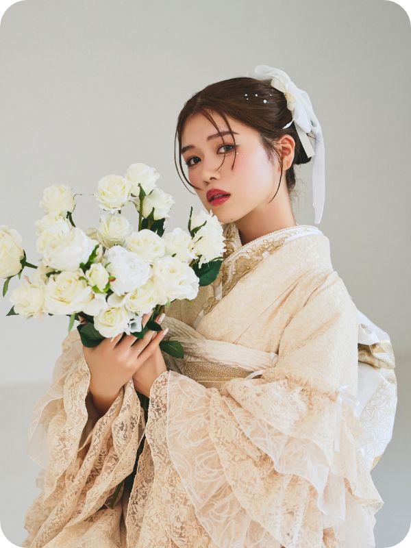 女性1人 白の振袖