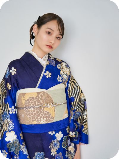 女性1人青の振袖